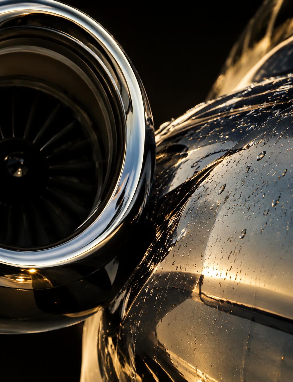 Ceramic-coated engine nacelle